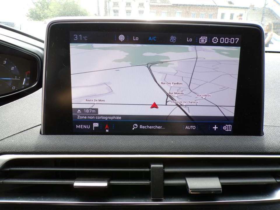 Peugeot 3008 - Imagem 9