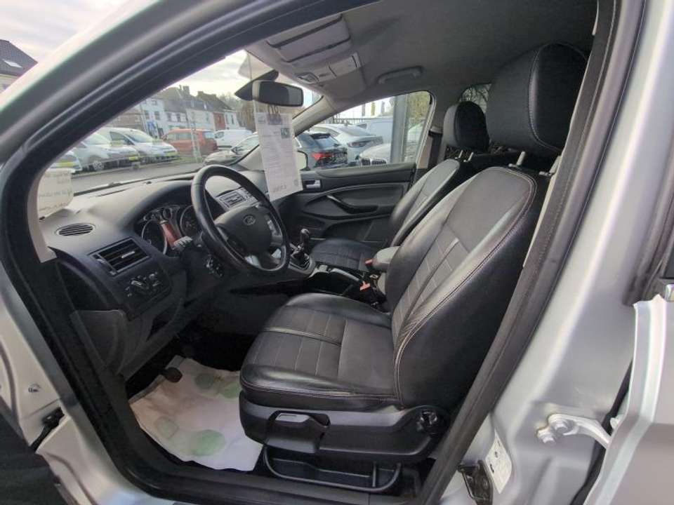 Ford Kuga - Imagem 8