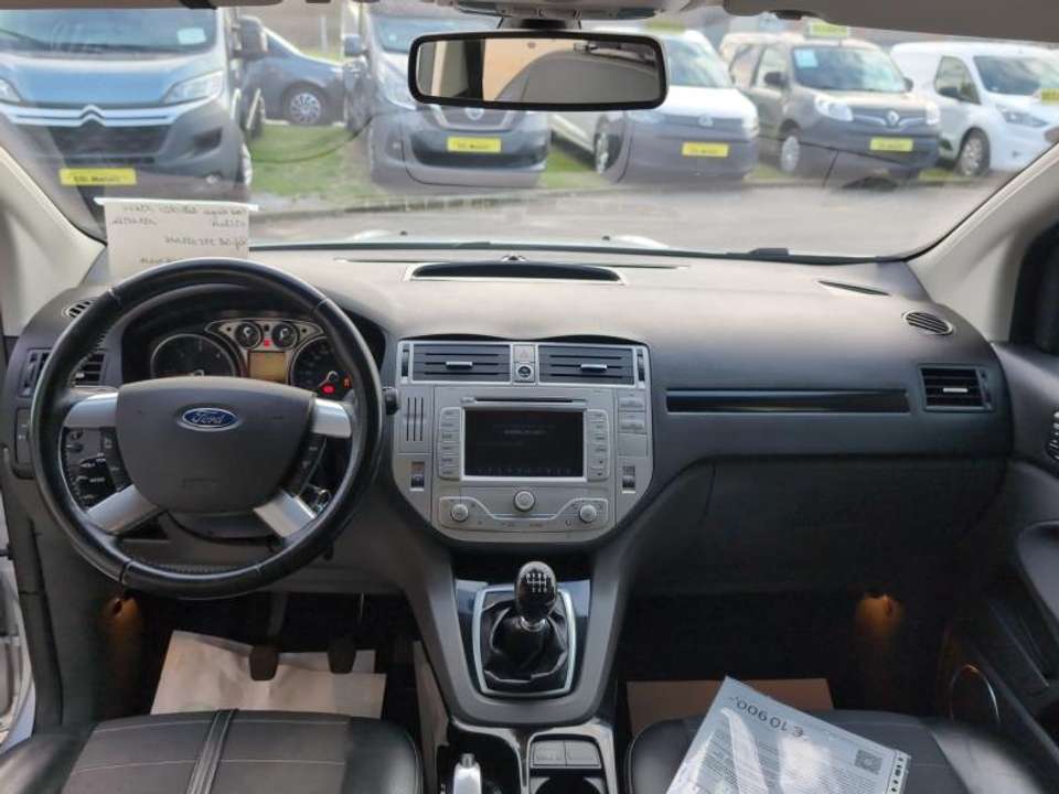 Ford Kuga - Imagem 9