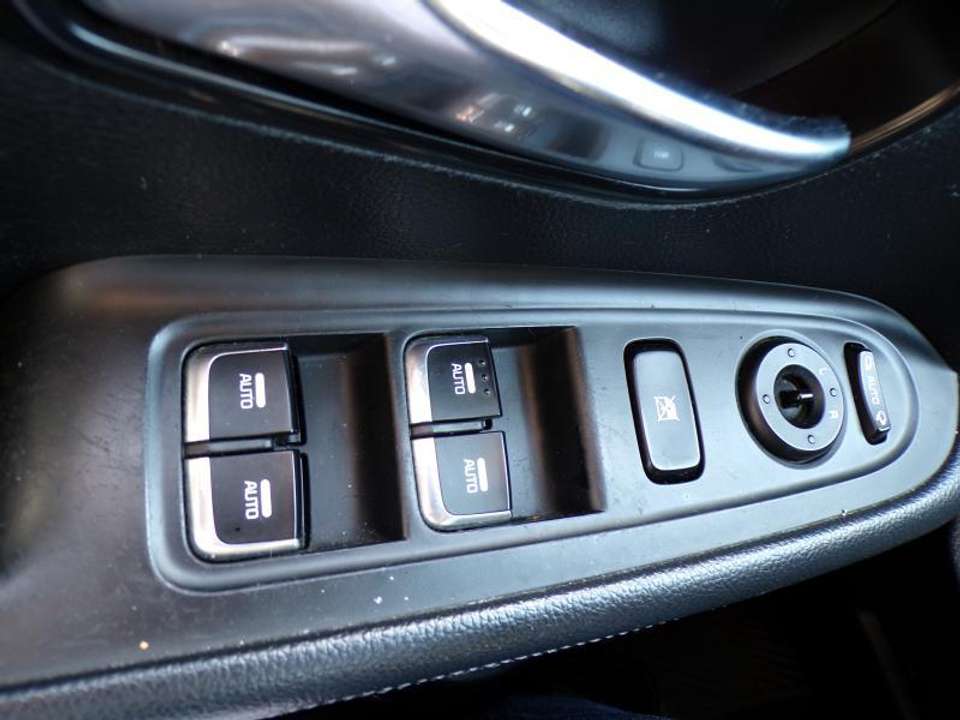 Kia Carens - Imagem 14