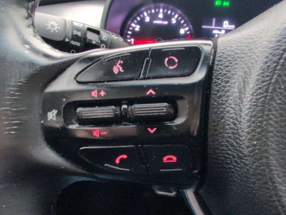 Kia Stonic - Imagem 13