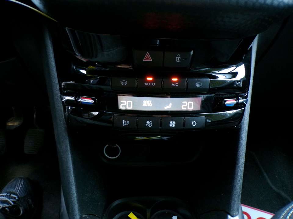 Peugeot 2008 - Imagem 9