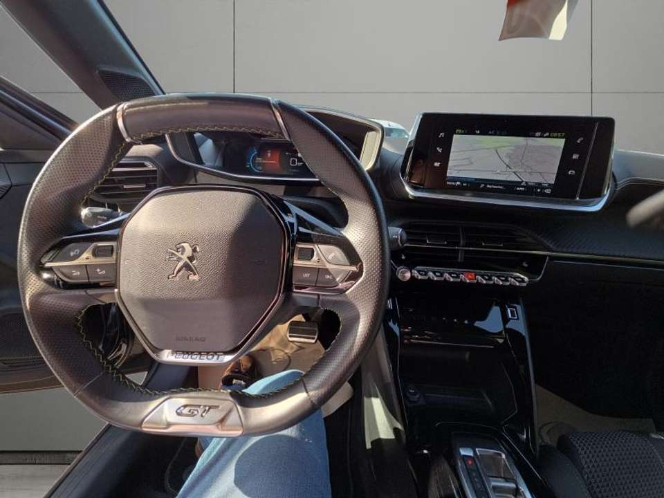 Peugeot e-208 - Imagem 11