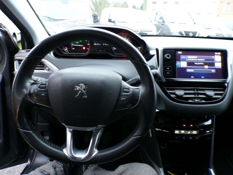 Peugeot 2008 - Imagem 11