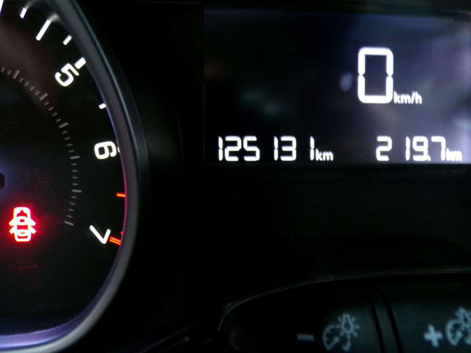 Peugeot 2008 - Imagem 13