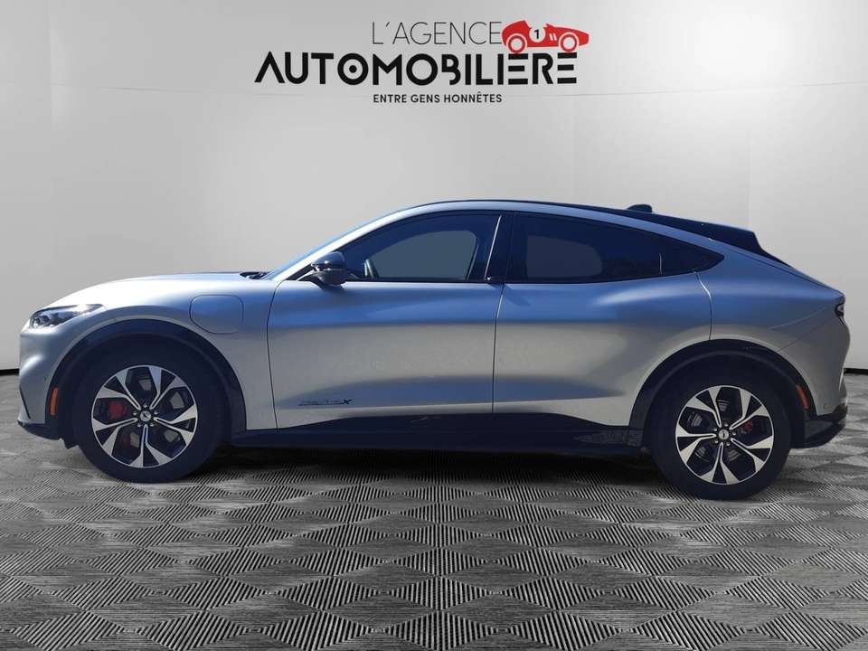 Ford Mustang Mach-E - Imagem 8