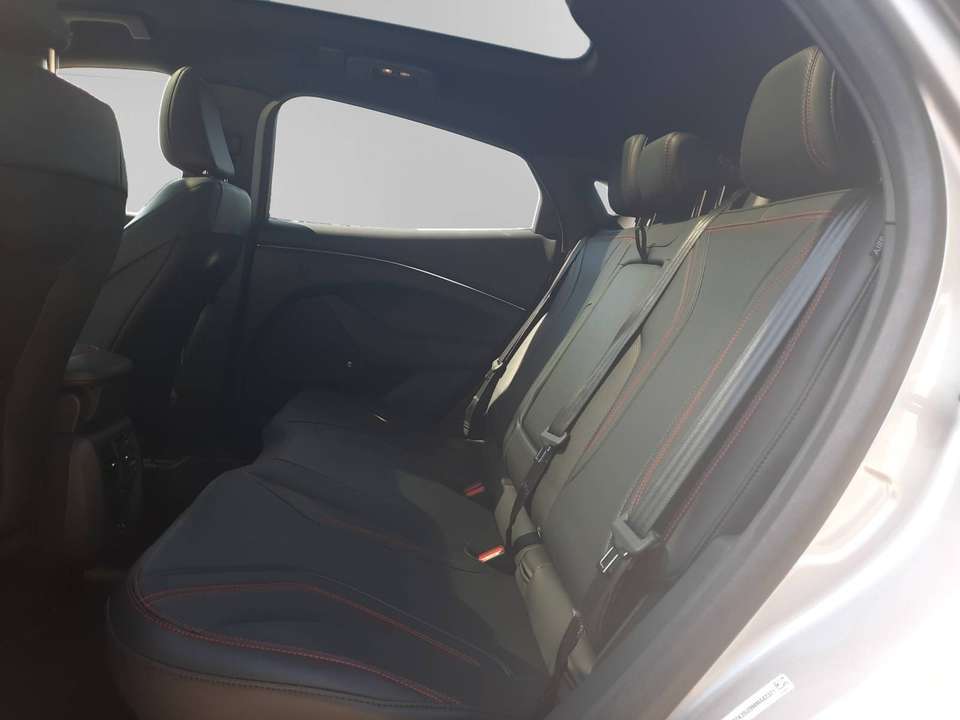 Ford Mustang Mach-E - Imagem 15