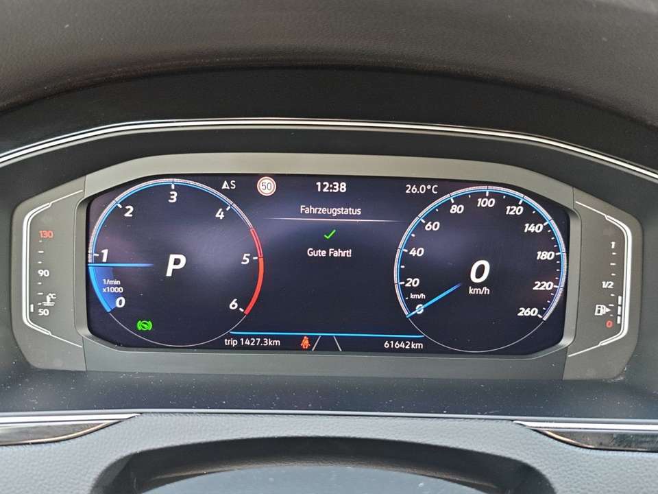 Volkswagen Passat Variant - Imagem 11