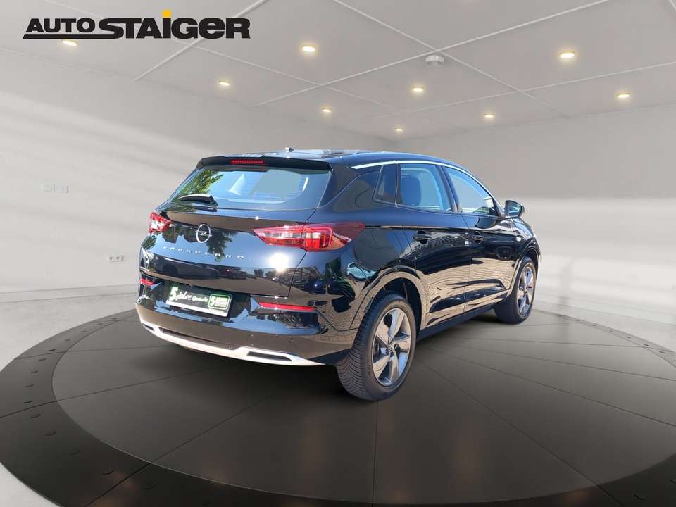 Opel Grandland - Imagem 8