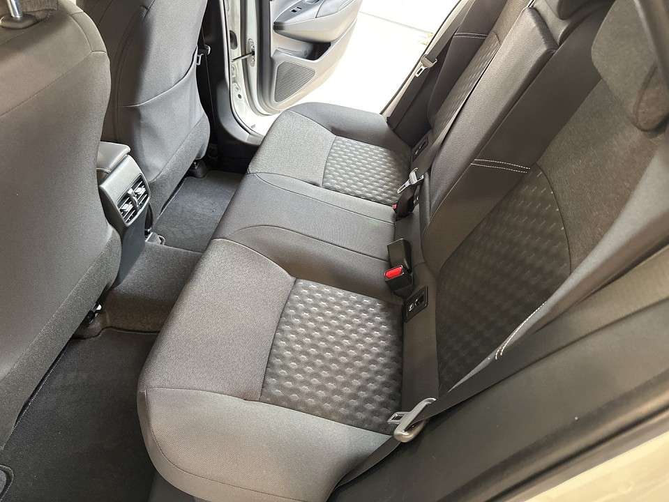 Suzuki Swace - Imagem 10