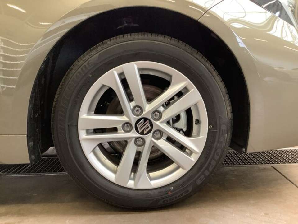 Suzuki Swace - Imagem 6