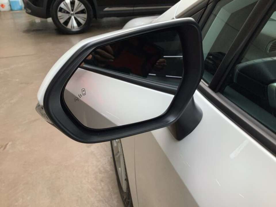 Suzuki Swace - Imagem 9