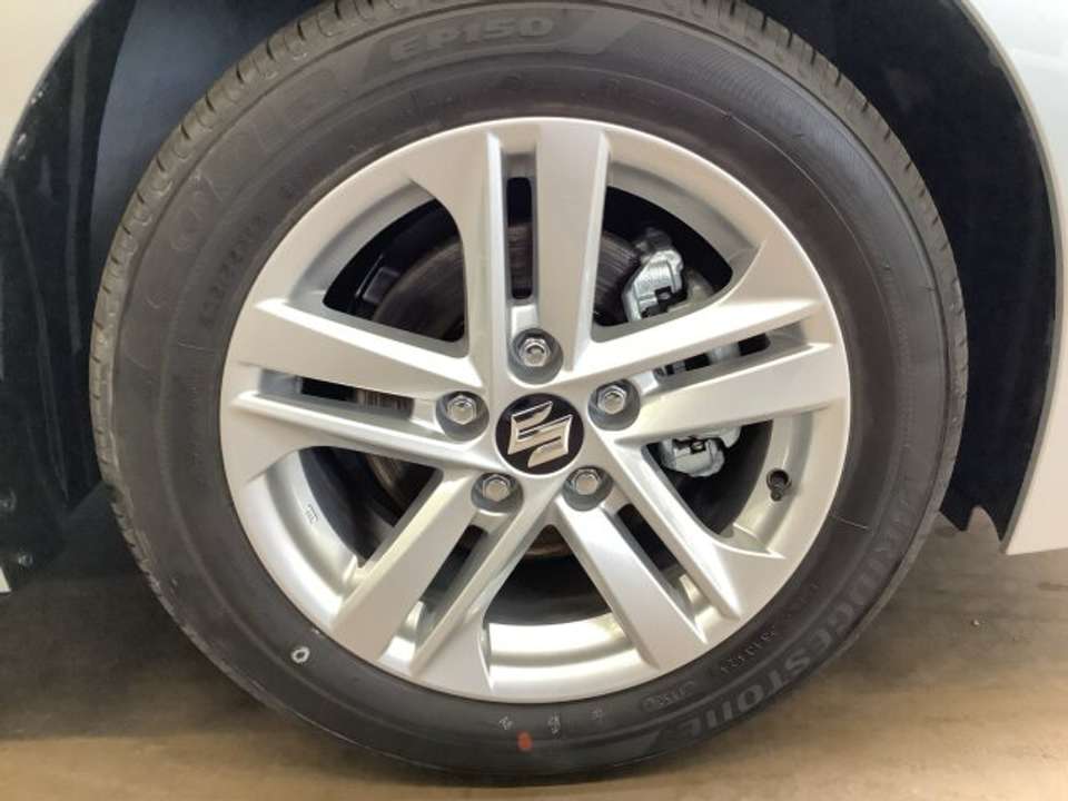 Suzuki Swace - Imagem 11