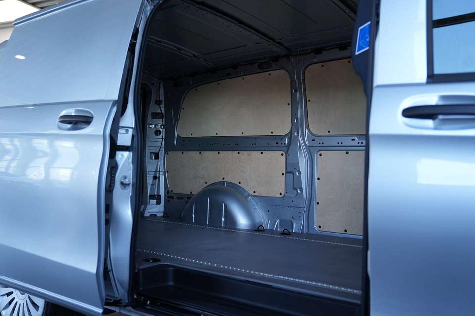 Mercedes-Benz Vito - Imagem 15
