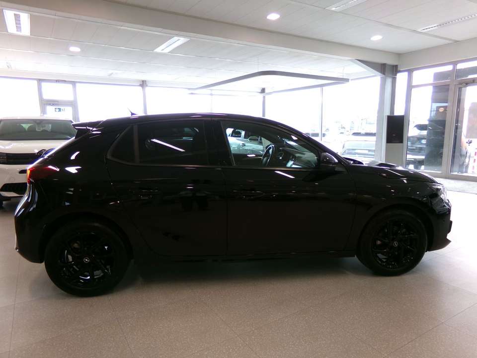 Opel Corsa - Imagem 8
