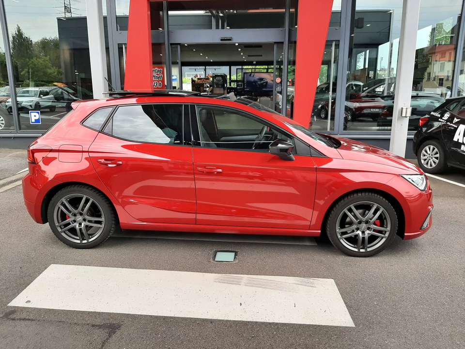 SEAT Ibiza - Imagem 4