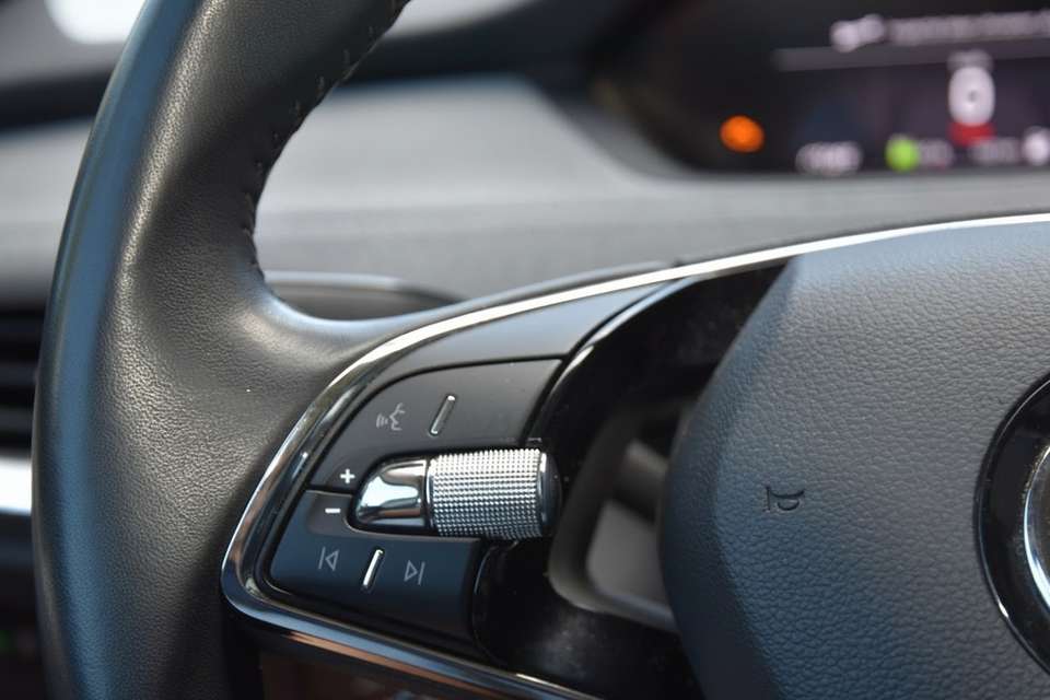Skoda Enyaq - Imagem 13