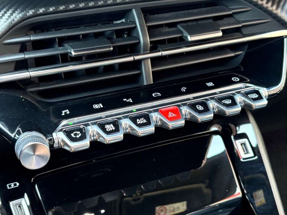 Peugeot 2008 - Imagem 11