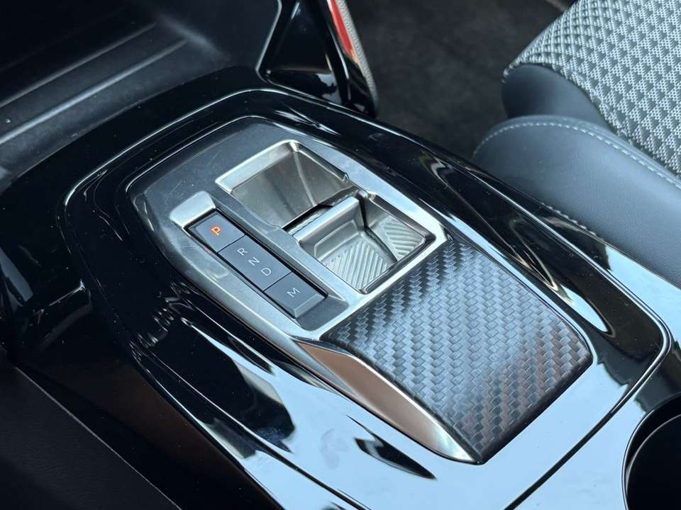 Peugeot 2008 - Imagem 12