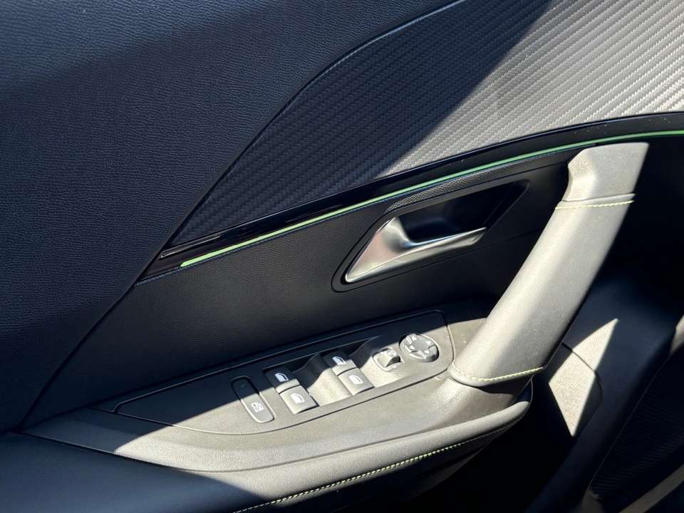 Peugeot 2008 - Imagem 18
