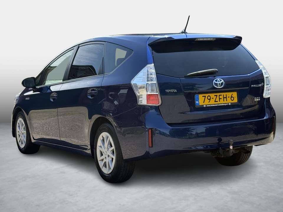 Toyota Prius+ - Imagem 14