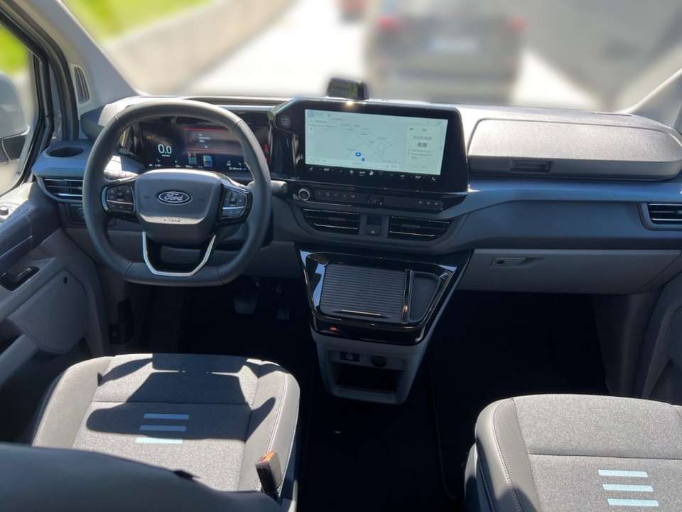 Ford Tourneo Custom - Imagem 10