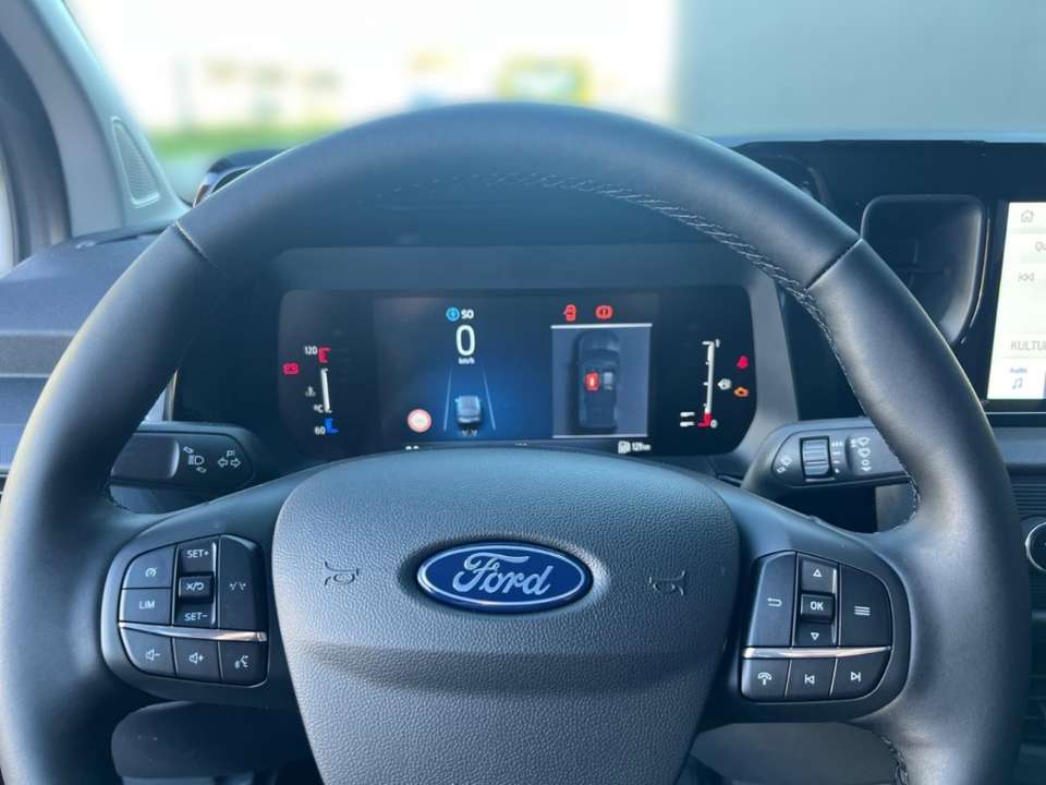 Ford Transit Courier - Imagem 8