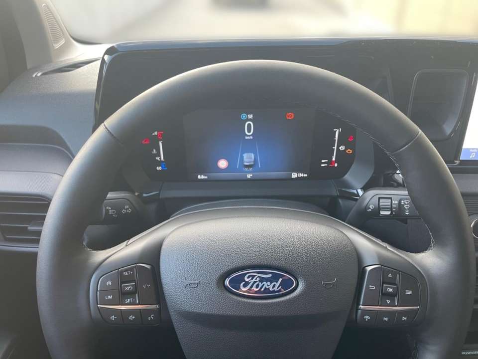 Ford Transit Courier - Imagem 8