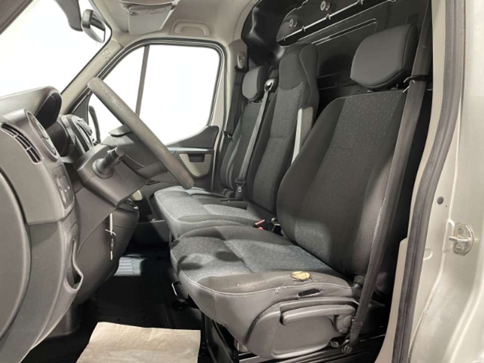 Opel Movano - Imagem 8