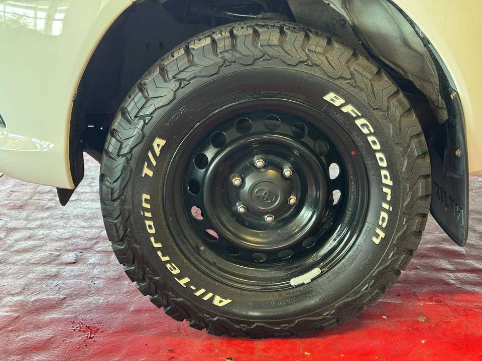 Toyota Hilux - Imagem 4