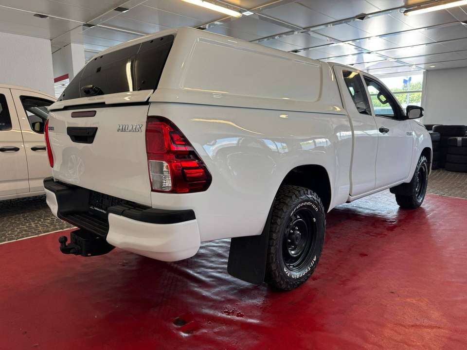 Toyota Hilux - Imagem 7