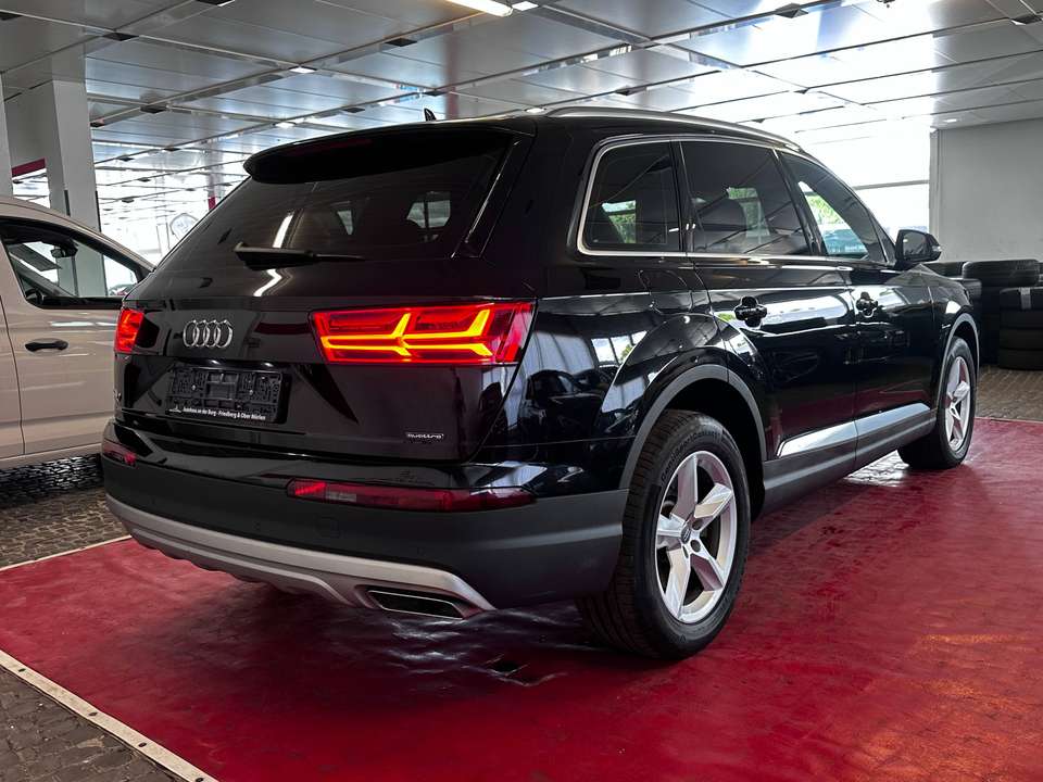 Audi Q7 - Imagem 8