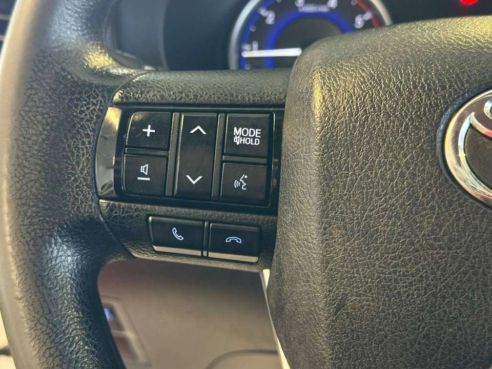 Toyota Hilux - Imagem 14
