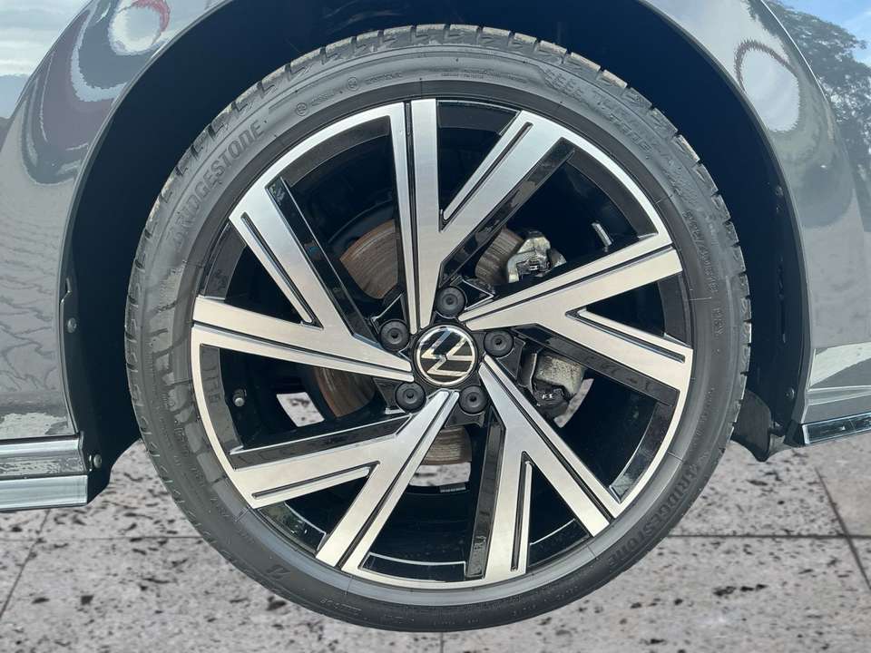Volkswagen Golf - Imagem 8