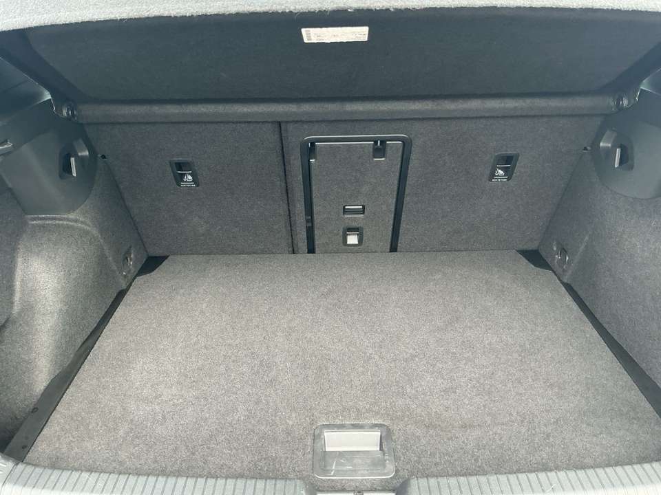 Volkswagen Golf - Imagem 14