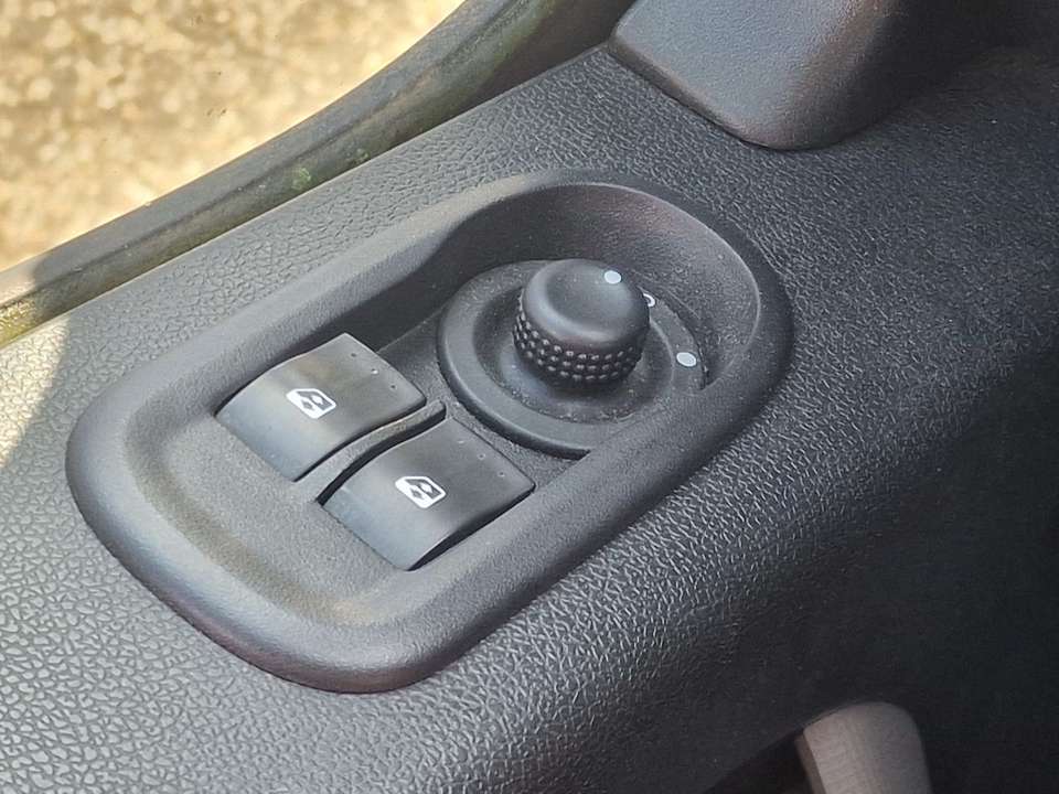 Opel Movano - Imagem 13