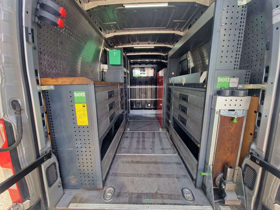 Opel Movano - Imagem 10