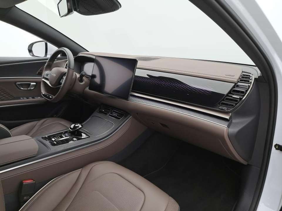 BYD Han - Imagem 12
