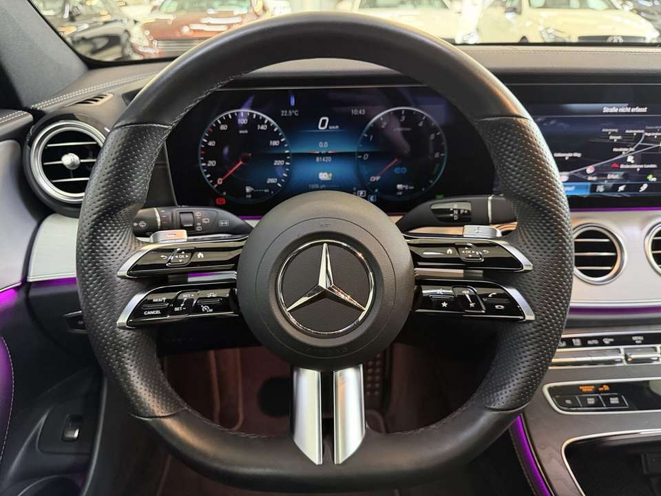 Mercedes-Benz E 300 - Imagem 17