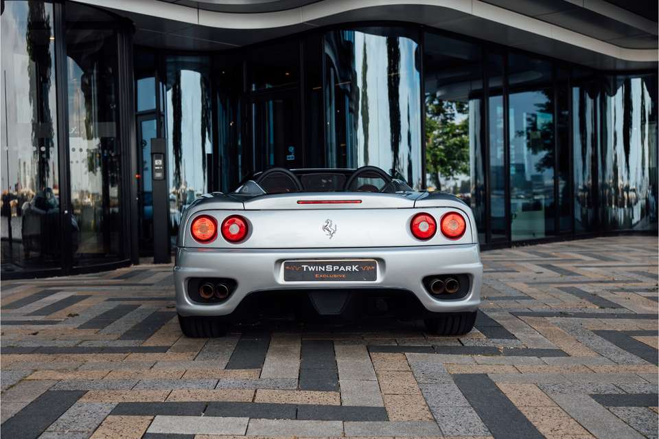 Ferrari 360 - Imagem 15