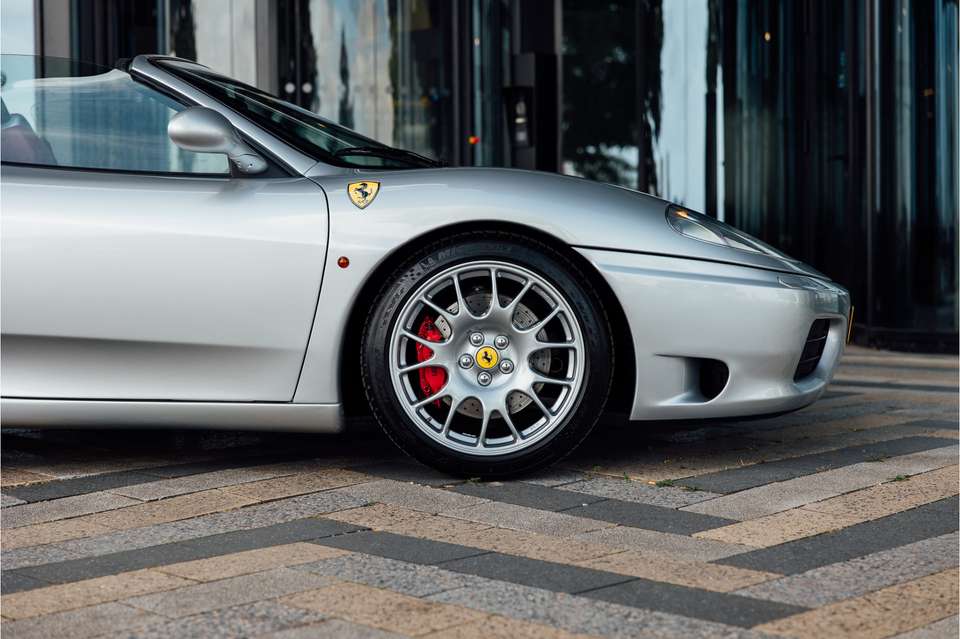Ferrari 360 - Imagem 18