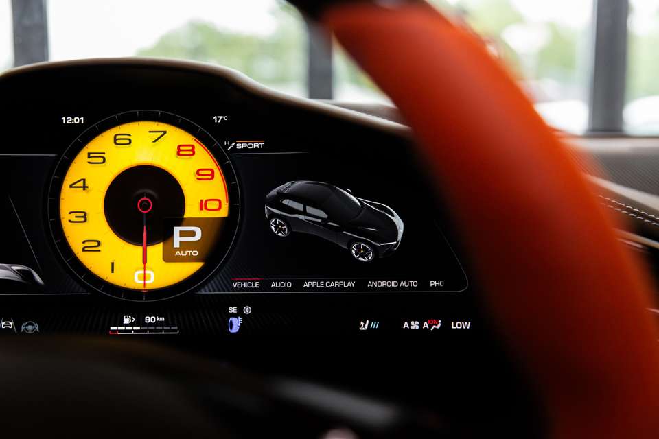 Ferrari Purosangue - Imagem 16