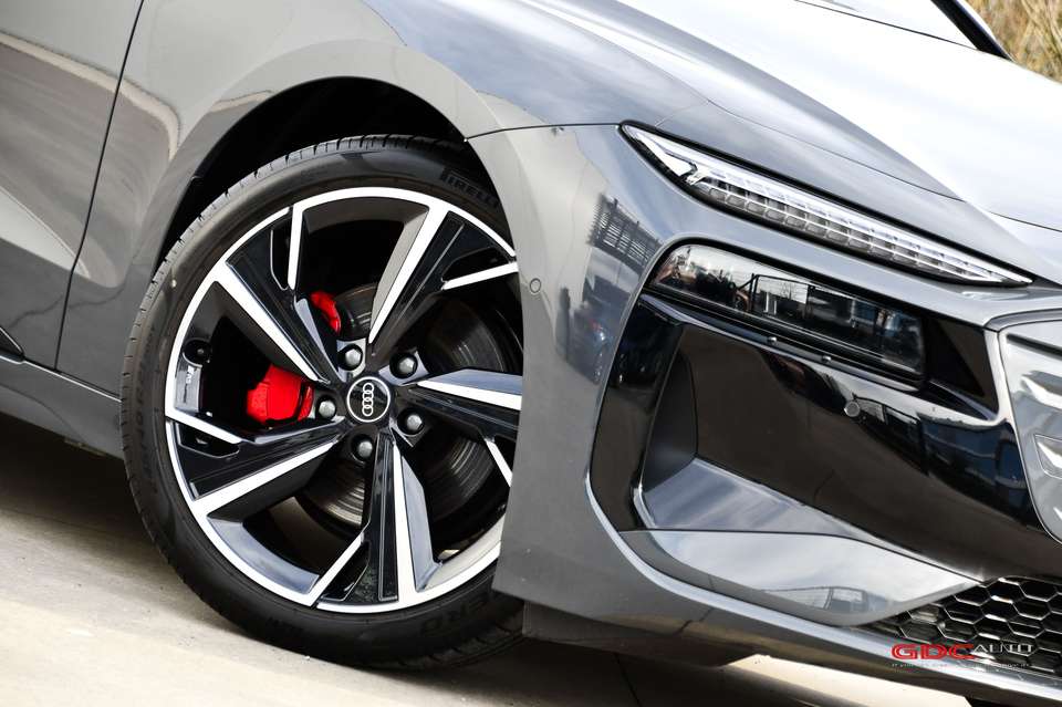 Audi A6 e-tron - Imagem 10