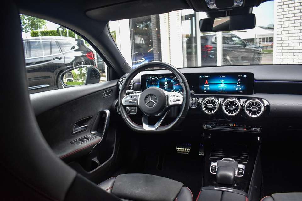 Mercedes-Benz A 200 - Imagem 12