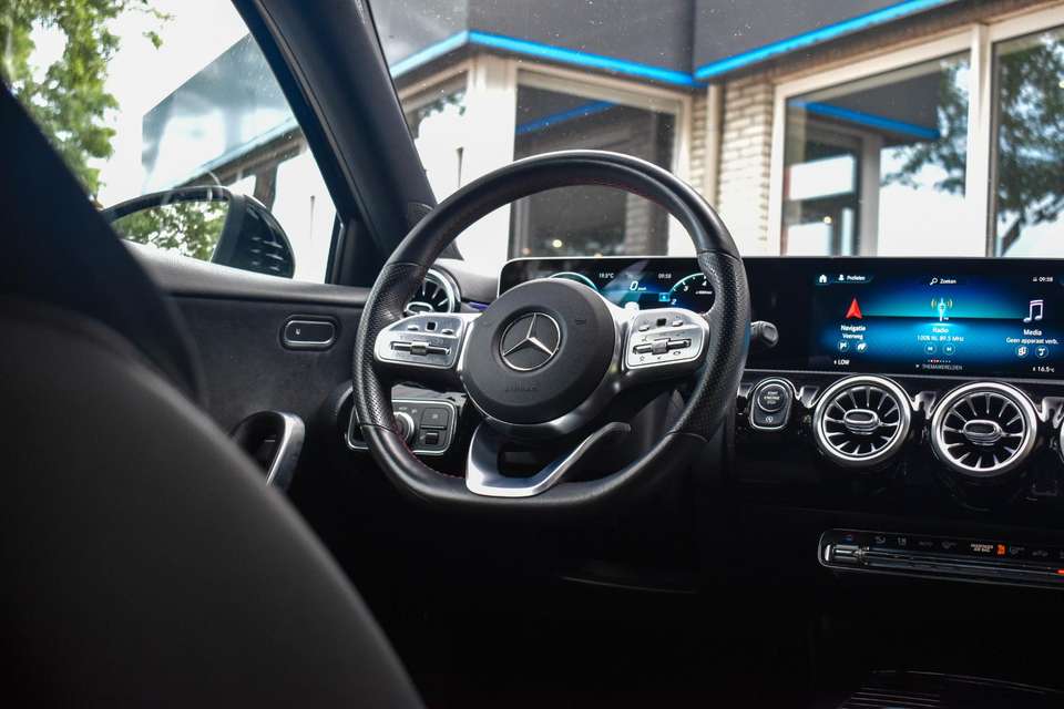 Mercedes-Benz A 200 - Imagem 13