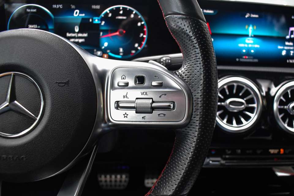 Mercedes-Benz A 200 - Imagem 16