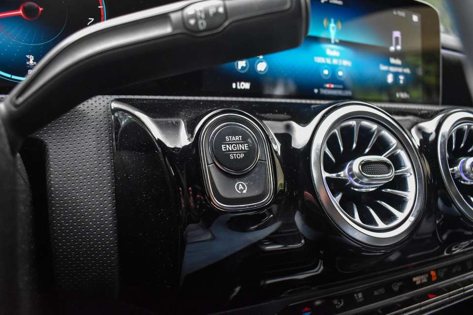 Mercedes-Benz A 200 - Imagem 19