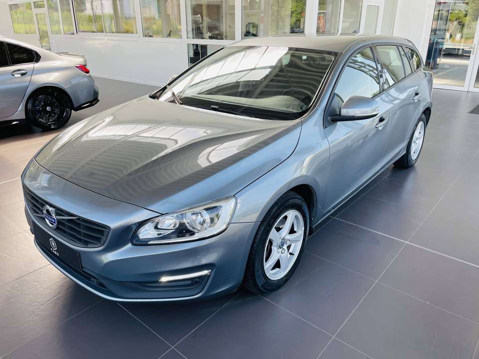 Volvo V60 - Imagem 2
