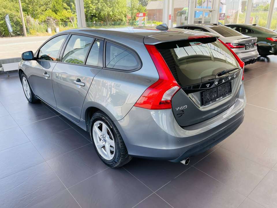 Volvo V60 - Imagem 8