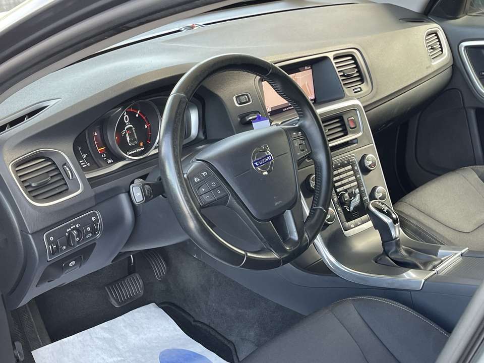 Volvo V60 - Imagem 13